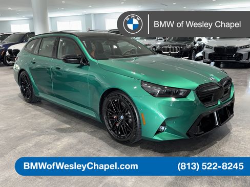 New 2027 BMW M5 Touring AWD/4WD image 1