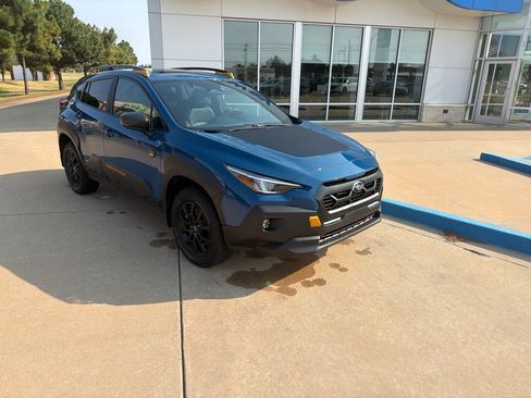 Used 2025 Subaru Crosstrek 2.5i Wilderness AWD/4WD image 2