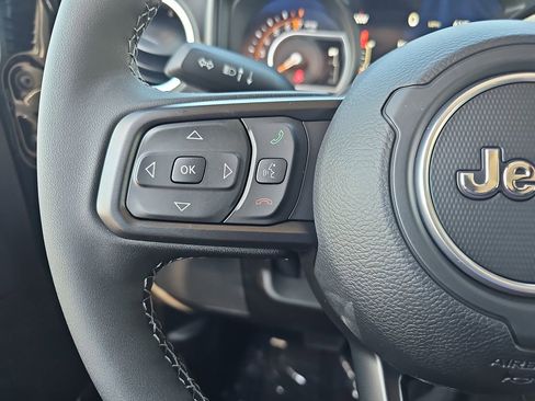 New 2025 Jeep Gladiator Willys image 16