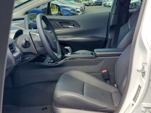 Used 2024 Toyota Prius XLE image 20