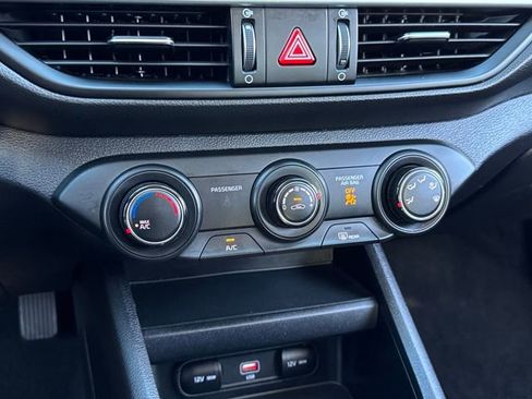 Used 2023 Kia Forte LXS image 13