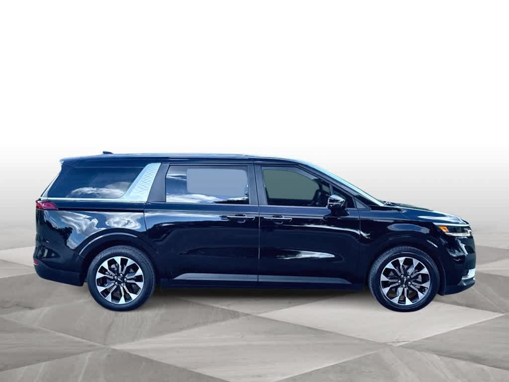 Used 2024 Kia Carnival EX FWD image 9