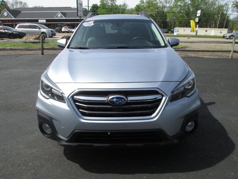 Used 2019 Subaru Outback 2.5i Limited AWD/4WD image 10