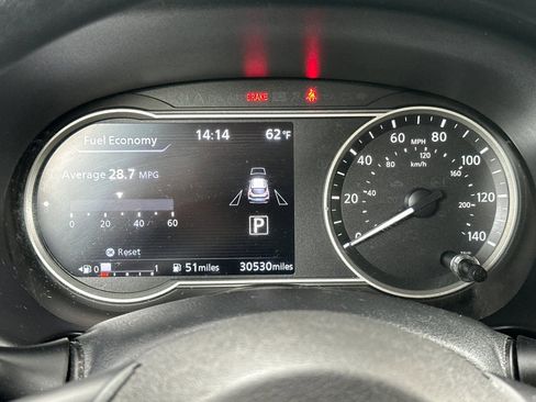 Used 2019 Nissan Kicks SV FWD image 17