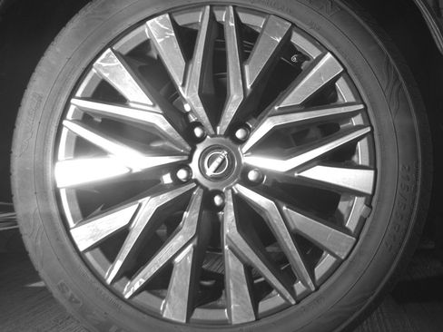 Used 2025 Nissan Altima 2.5 SV FWD image 15