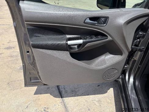 Used 2022 Ford Transit Connect XLT FWD image 13