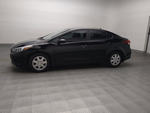 Used 2017 Kia Forte LX w/ LX Popular Package FWD image 2