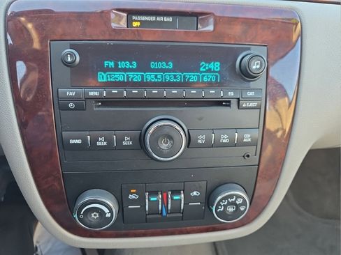 Used 2009 Chevrolet Impala LS image 19