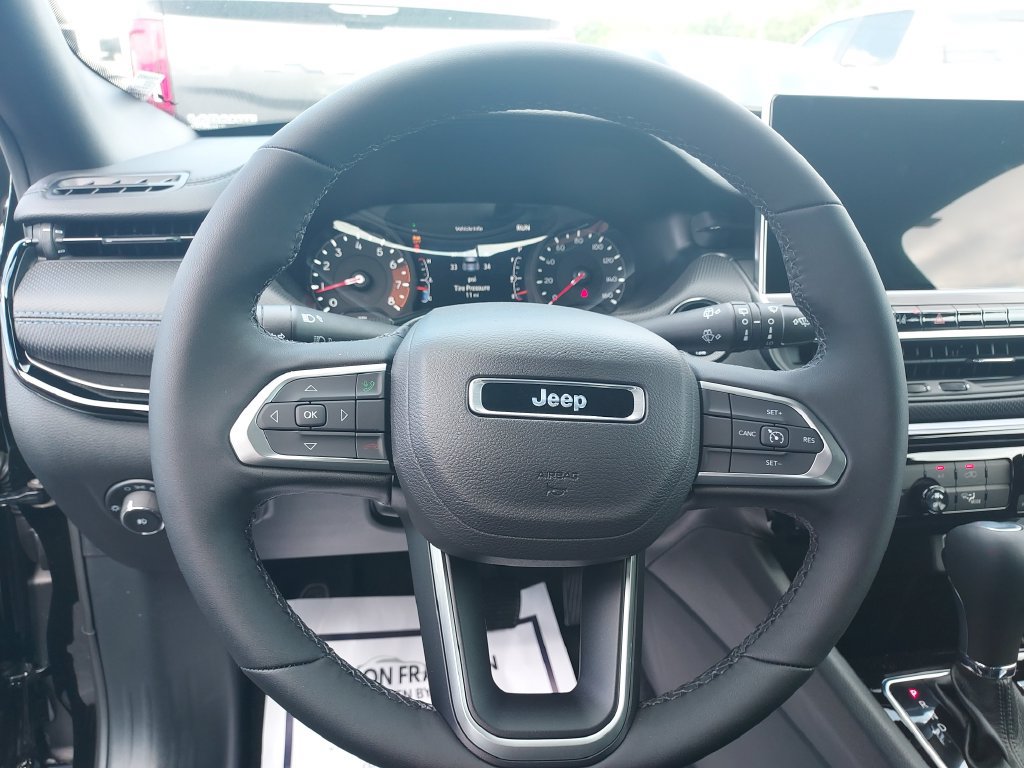 New 2026 Jeep Compass Latitude AWD/4WD image 17