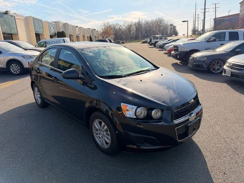 Used 2014 Chevrolet Sonic LT image 8