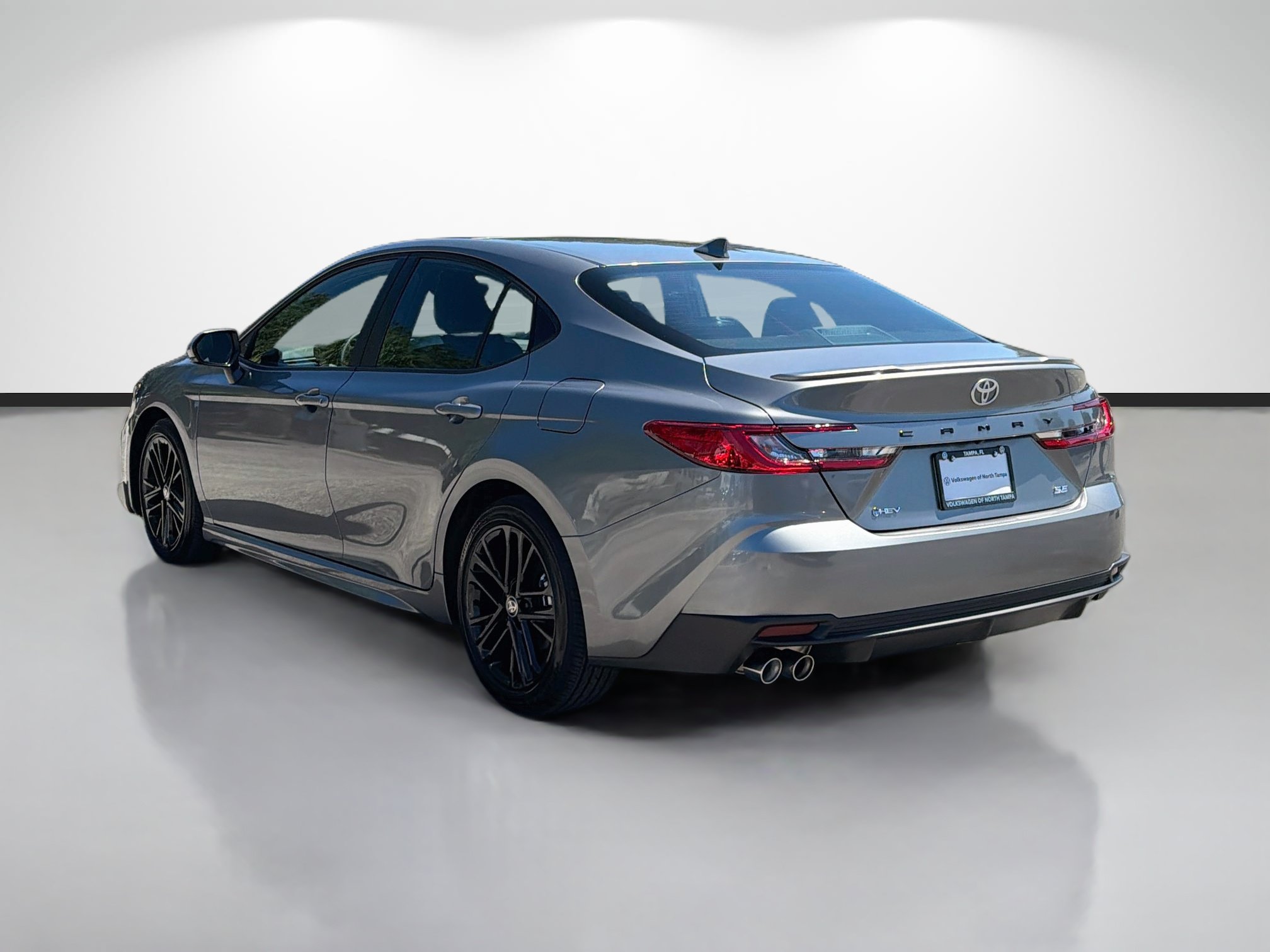 Used 2026 Toyota Camry SE w/ Multimedia Upgrade Package FWD image 5