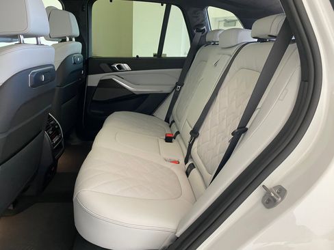 New 2026 BMW X5 xDrive40i w/ M Sport Package image 13