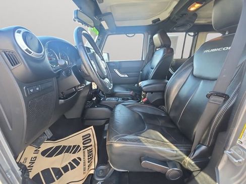 Used 2014 Jeep Wrangler Unlimited Rubicon w/ Dual Top Group image 9