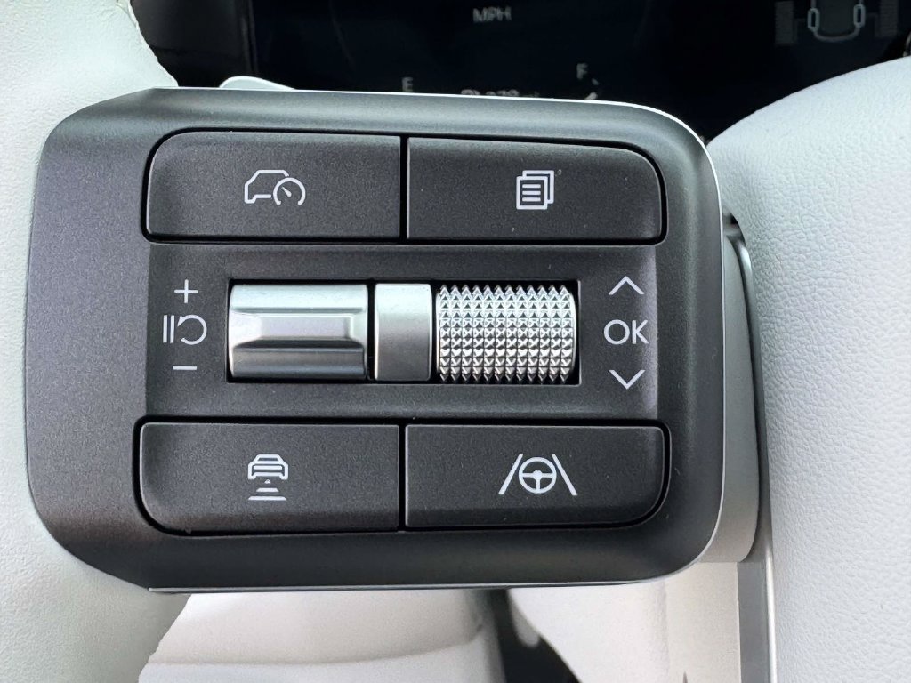 Used 2026 Hyundai Palisade Limited AWD/4WD image 25