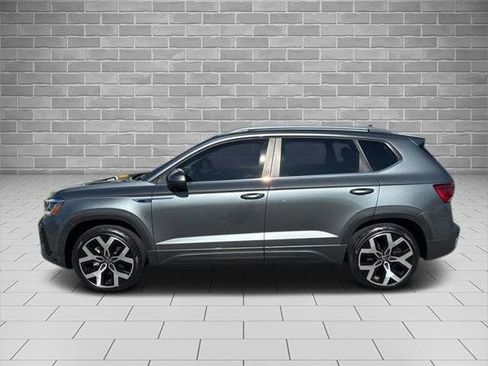 Used 2023 Volkswagen Taos SEL AWD/4WD image 6