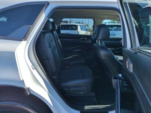 Certified 2023 Kia Sorento SX AWD/4WD image 30