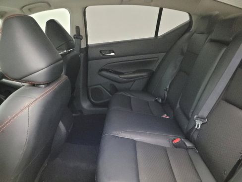 Used 2023 Nissan Altima 2.5 SR FWD image 18