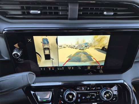 New 2026 GMC Sierra 2500 AT4 w/ AT4 Premium Plus Package image 22