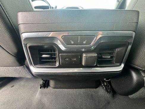 Used 2019 GMC Sierra 1500 Denali w/ Denali Ultimate Package AWD/4WD image 35