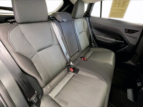 Used 2024 Subaru Crosstrek 2.0i Premium image 19