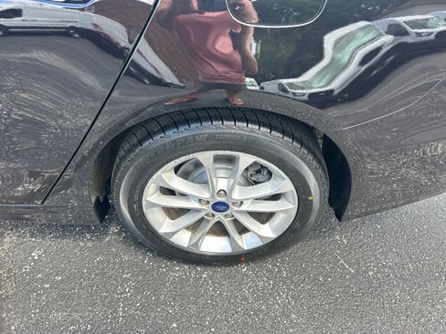 Certified 2020 Ford Fusion SE FWD image 27