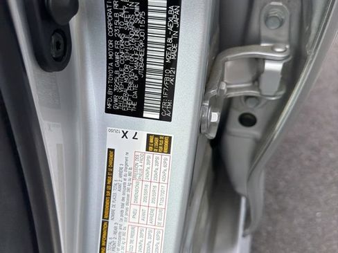 Used 2023 Toyota Corolla LE w/ Carpet Mat Package (TMS) FWD image 13