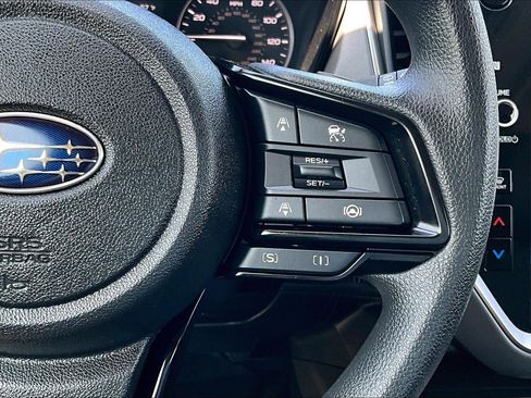 Used 2024 Subaru Crosstrek 2.0i Premium image 25