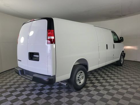 New 2026 Chevrolet Express 3500 Extended w/ Driver Convenience Package RWD image 4