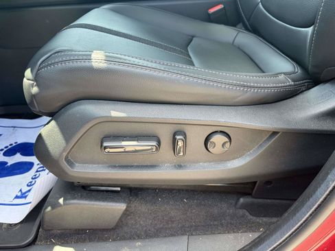 Used 2024 Honda Pilot Touring image 15