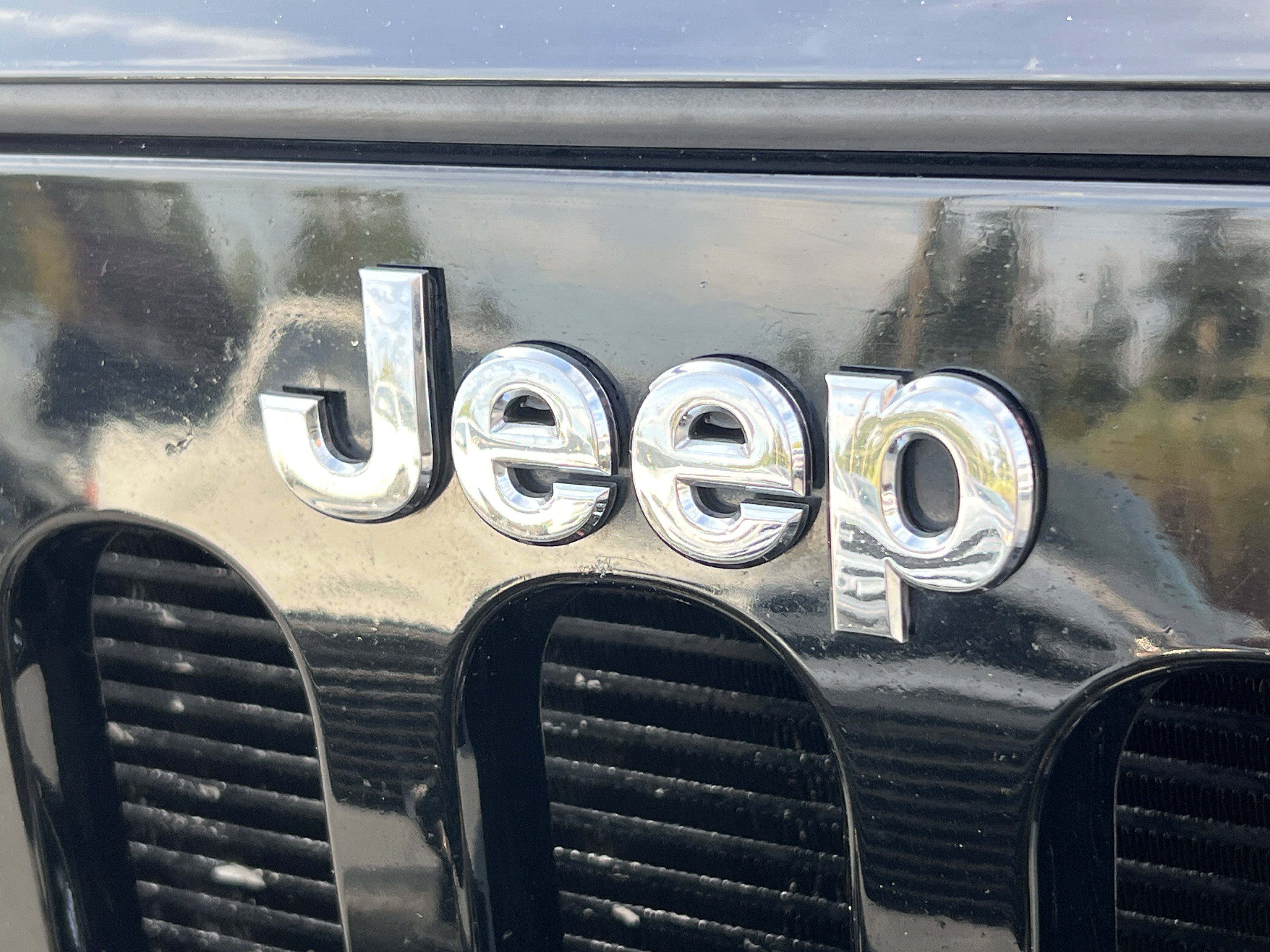 Used 2012 Jeep Wrangler Unlimited Sport AWD/4WD image 8
