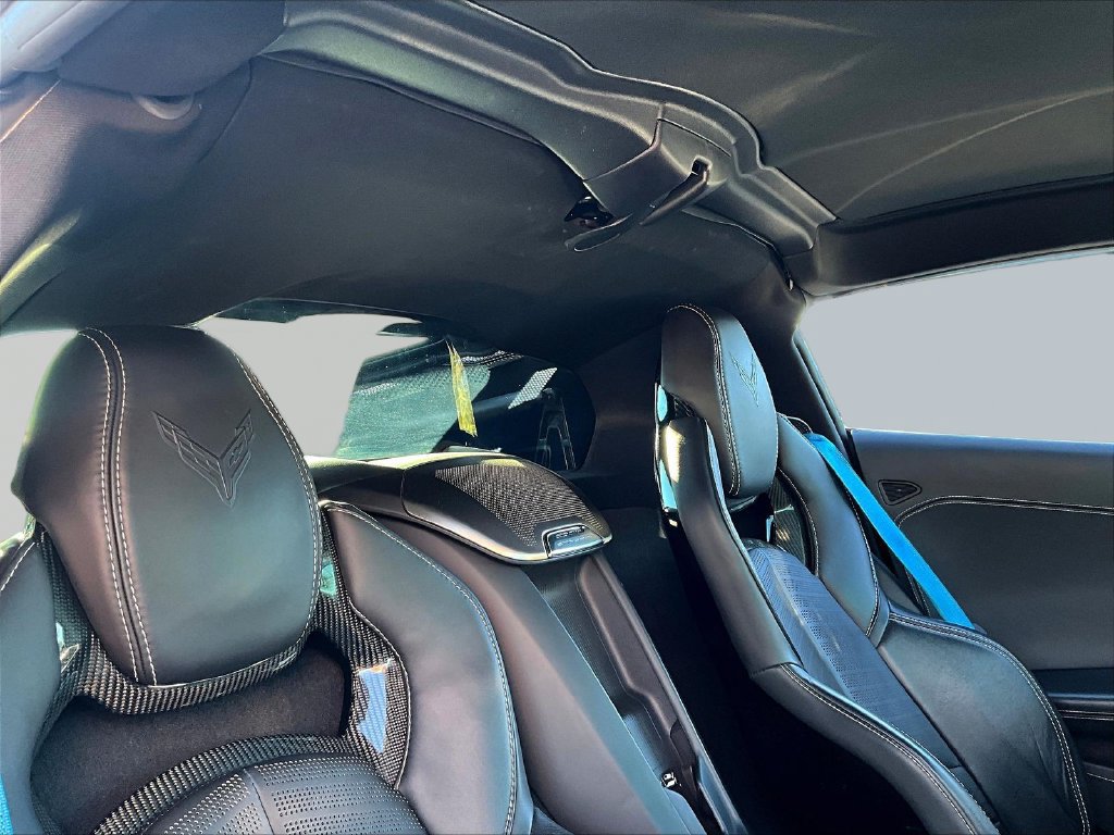 Used 2021 Chevrolet Corvette Stingray Preferred Cpe w/ Z51 Performance Package RWD image 25