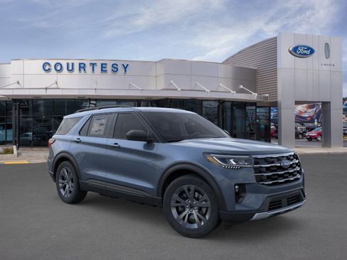 New 2026 Ford Explorer Active w/ Active Comfort Package image 7
