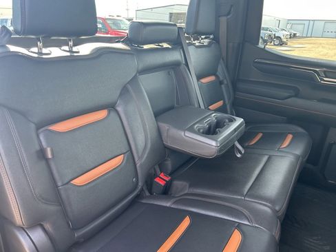 Used 2022 GMC Sierra 1500 AT4 image 34