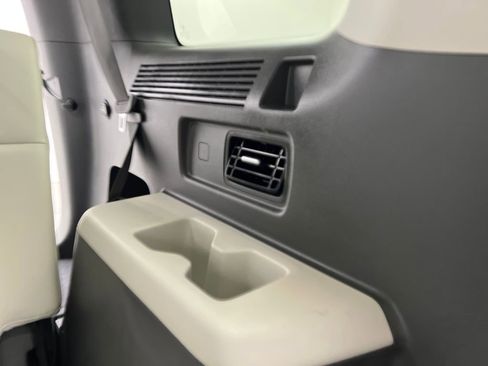 Used 2025 Hyundai Santa Fe SEL image 33