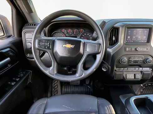 Used 2025 Chevrolet Silverado 1500 W/T w/ WT Value Package image 8
