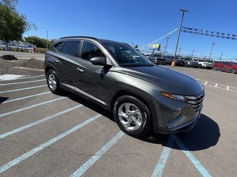 Certified 2022 Hyundai Tucson SEL w/ Cargo Package FWD image 7