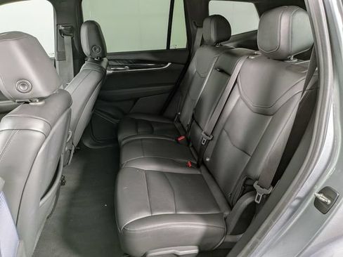 Used 2023 Cadillac XT6 Premium Luxury FWD image 26