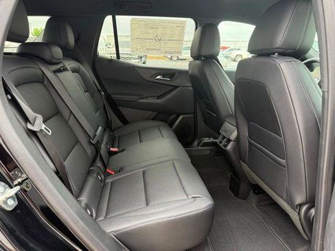 New 2026 Chevrolet Equinox LT FWD image 4