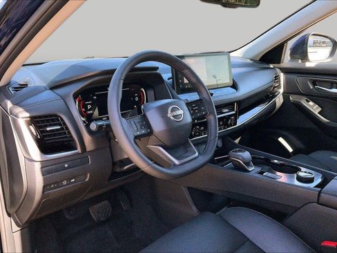 Certified 2025 Nissan Rogue SL AWD/4WD image 15