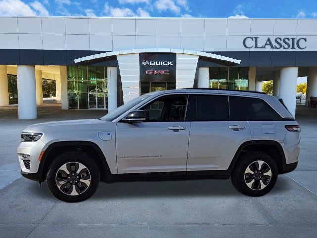Used 2024 Jeep Grand Cherokee Limited 4xe AWD/4WD image 4