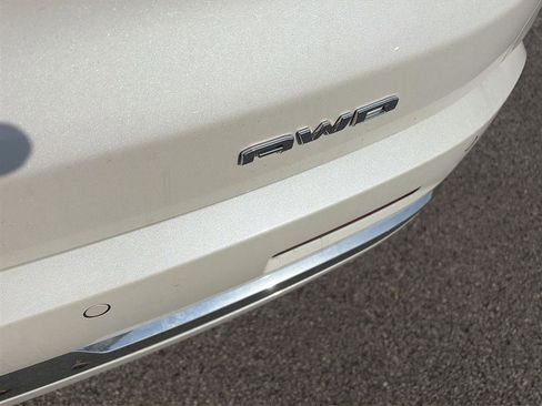 Used 2021 GMC Acadia Denali w/ LPO, Floor Liner Package image 14