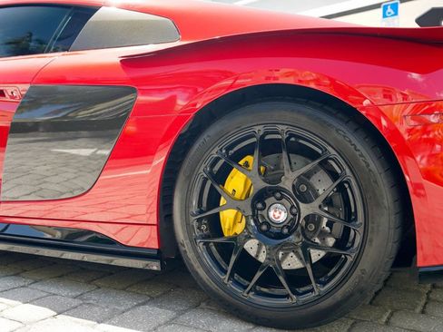 Used 2017 Audi R8 V10 plus w/ 20" Wheel Package AWD/4WD image 18