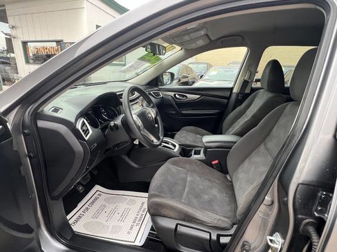 Used 2016 Nissan Rogue S w/ Appearance Package AWD/4WD image 17