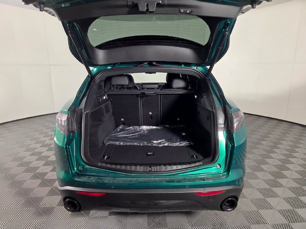New 2026 Alfa Romeo Stelvio Sprint AWD/4WD image 20