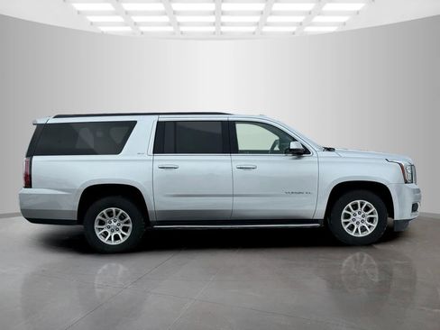 Used 2019 GMC Yukon XL SLT w/ Open Road Package image 8