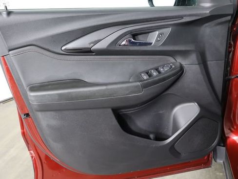 Used 2022 Chevrolet TrailBlazer RS FWD image 18