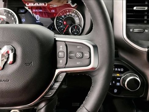 Used 2025 RAM 1500 Big Horn AWD/4WD image 27