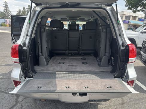 Used 2010 Toyota Land Cruiser AWD/4WD image 16