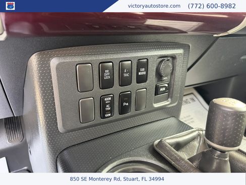 Used 2007 Toyota FJ Cruiser 4WD image 49