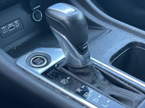 Used 2021 Nissan Sentra SV image 23